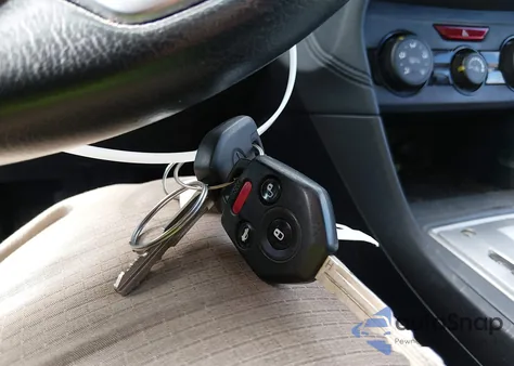 2018 Subaru Crosstrek 2.0I Premium из США, поврежденный, VIN JF2GTABC0JH220116